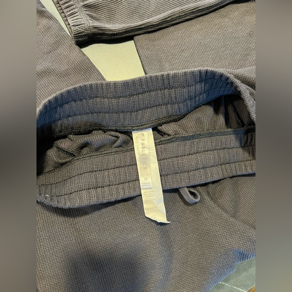 Fabletics Joggers - Picture 6 of 6